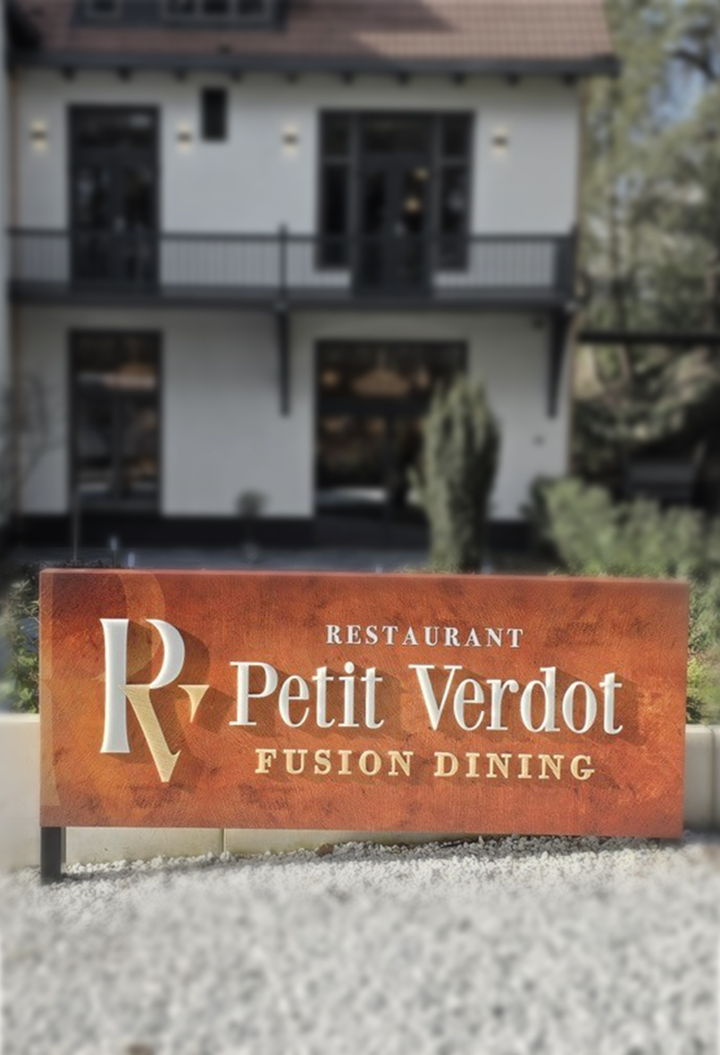 Petit verdot mast